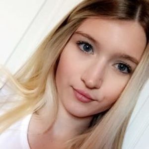 Meet your Posher, Kaitlyn